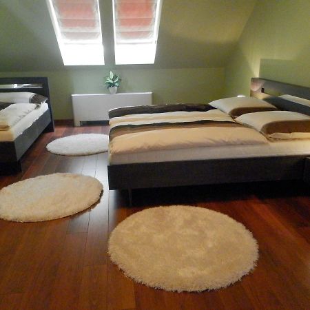 Nagyret Panzio Eger Bed & Breakfast ภายนอก รูปภาพ