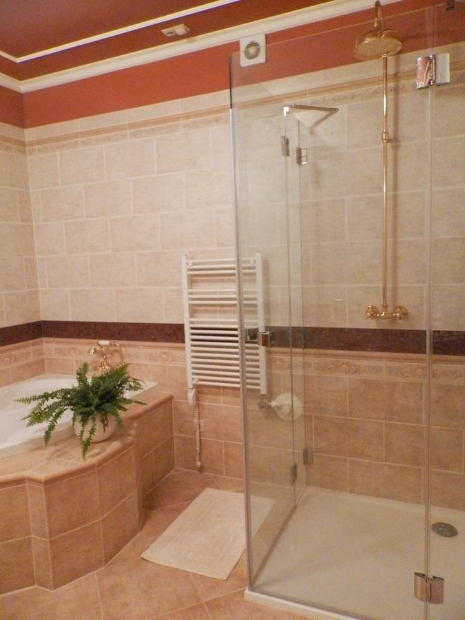 Nagyret Panzio Eger Bed & Breakfast ภายนอก รูปภาพ
