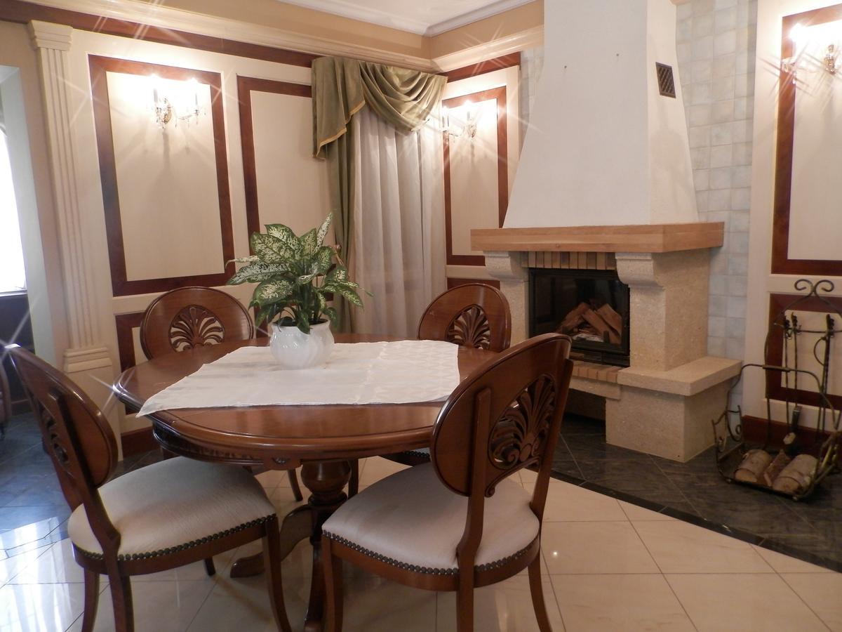 Nagyret Panzio Eger Bed & Breakfast ภายนอก รูปภาพ