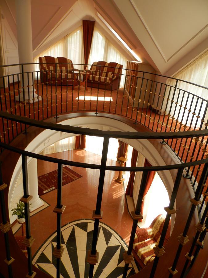 Nagyret Panzio Eger Bed & Breakfast ภายนอก รูปภาพ