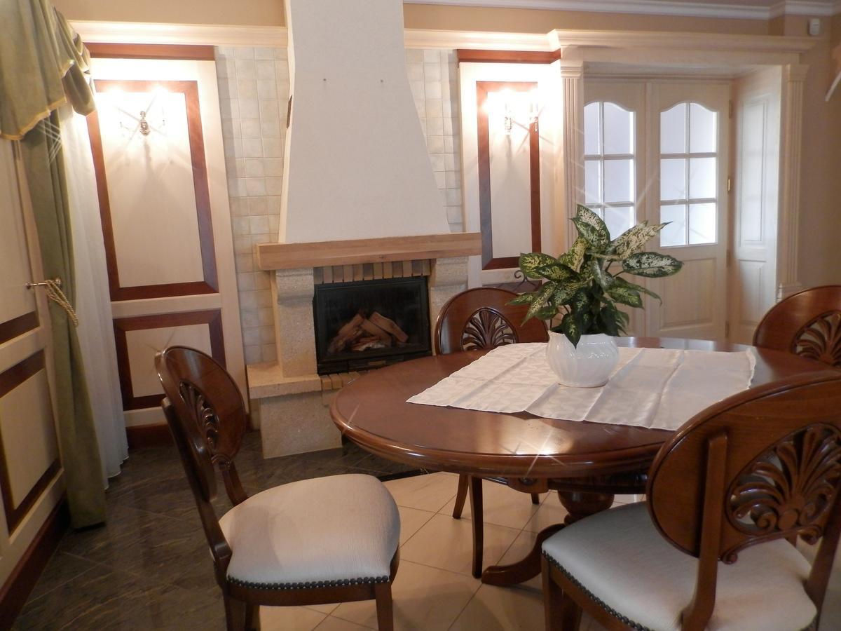 Nagyret Panzio Eger Bed & Breakfast ภายนอก รูปภาพ