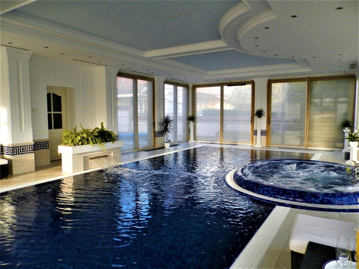 Nagyret Panzio Eger Bed & Breakfast ภายนอก รูปภาพ